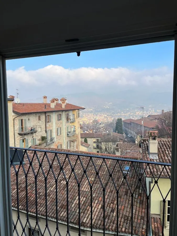 Апартаменты Alla Torretta Charme E Relax Бергамо